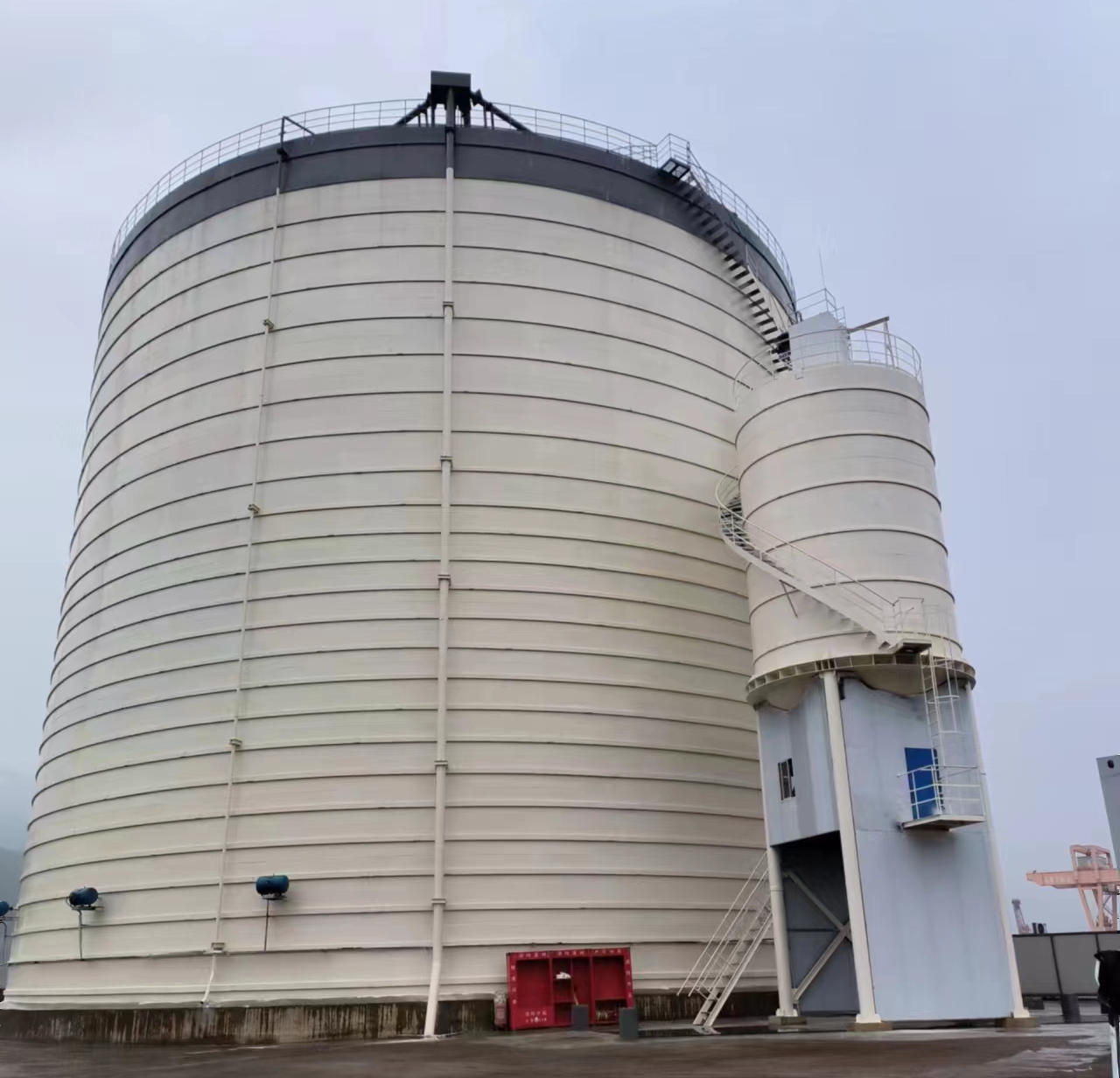 山南10万吨水泥钢板库